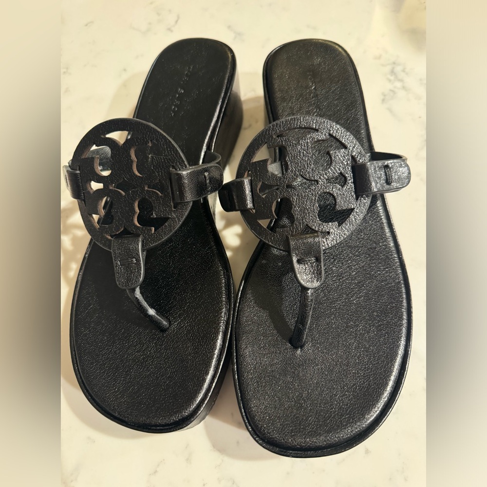 TORY BURCH Women's Miller Wedge Sandal NWOT - Picture 5 of 16